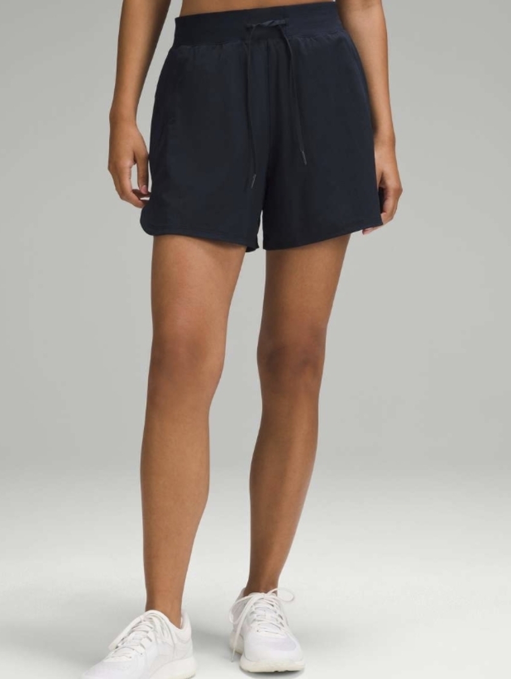 Lululemon License To Train Short, Like New, Size 6, 4" Inseam